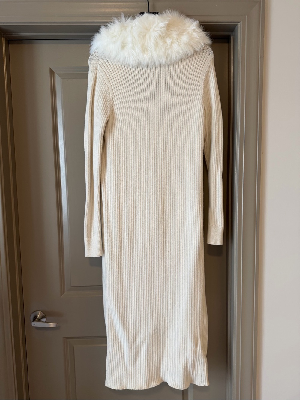 Show Me Your MuMu Cream Ribbed Long Cardigan with Faux Fur Collar - Picture 5 of 8